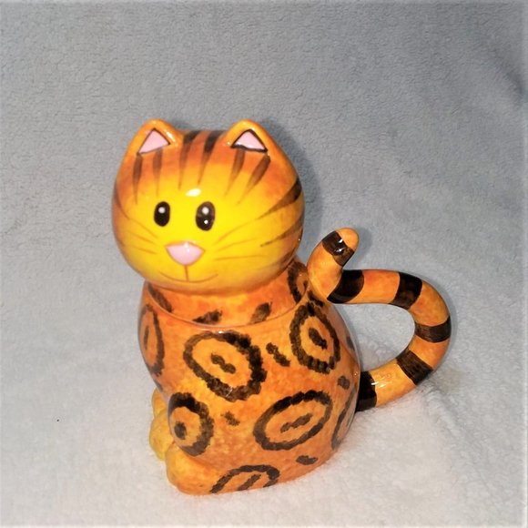 Boston Warehouse Other - BOSTON MARKET Orange Decorative Cat Mug